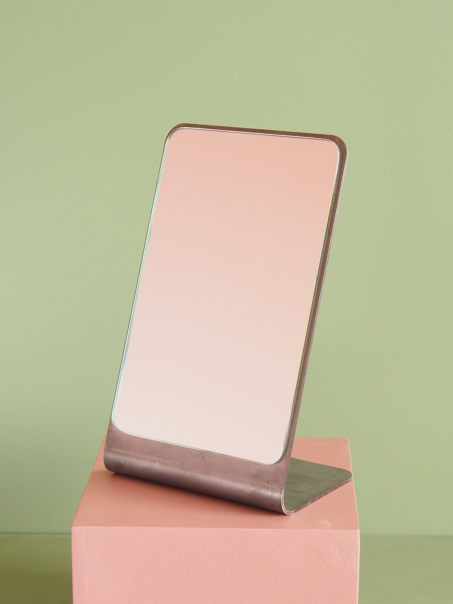 Press Desktop Mirrors